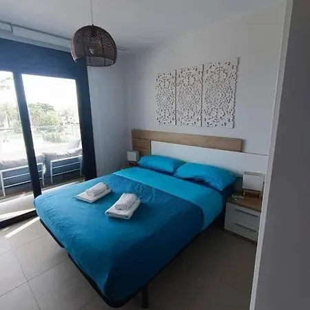 Village Apartment *